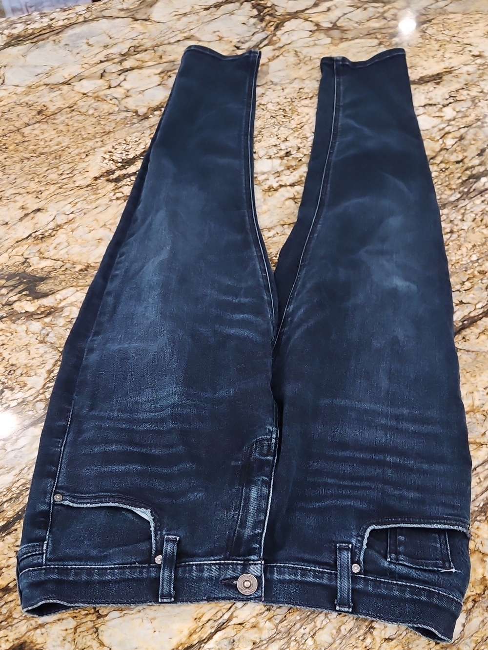 HUDSON Lana Boyfriend Dark Jeans. Size 29 Inseam 27" Rise 10"